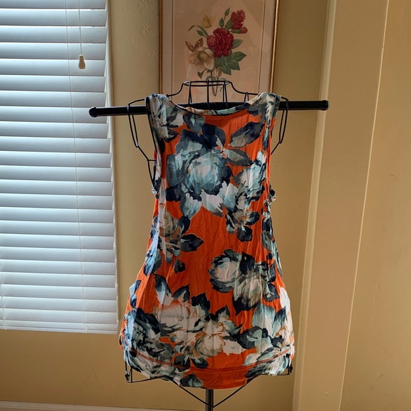 Simply Vera by Vera Wang - Orange Floral Sleeveless Top - Picture 3 of 4